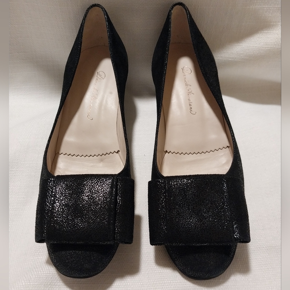 Daniele Ancarani Made in Italy Black Suede Shimmer Square Bow Low Heel Pump